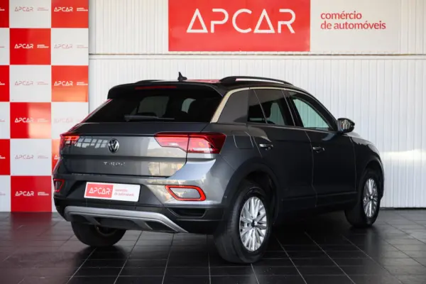 Volkswagen T-Roc 1.0 TSI Life 3