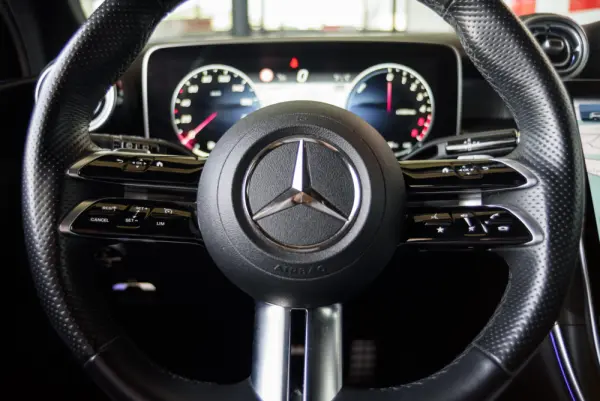 Mercedes-Benz GLC 300 de 4Matic 32