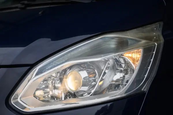 Ford Transit Custom Adaptada p/ 3 cadeiras de rodas 11