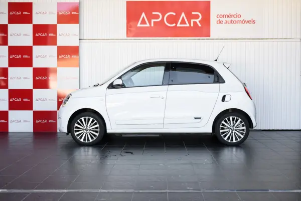 Renault Twingo E-Tech Techno 80 Urban Range 8
