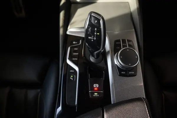 BMW 530 e iPerformance Pack M 54