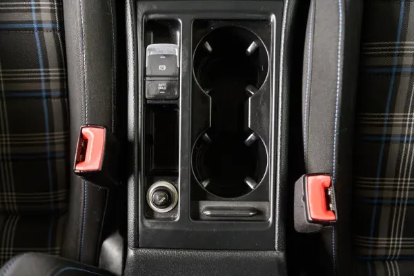 Volkswagen Golf 1.4 GTE Plug-in-Hybrid DSG 51