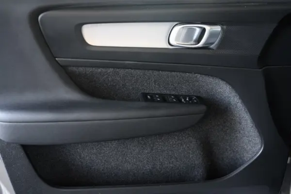 Volvo XC 40 1.5 T4 PHEV Core 23