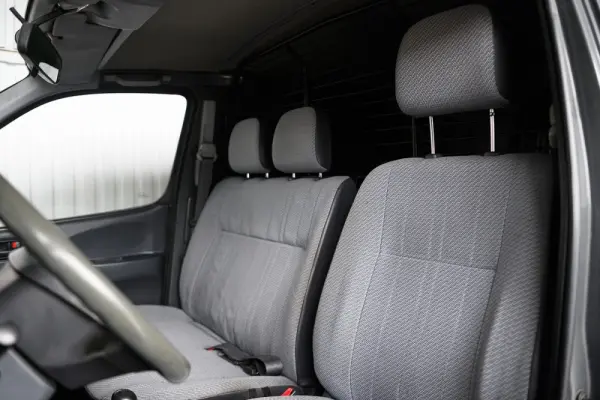 Toyota HiAce 2.4 D LXH12LG 20