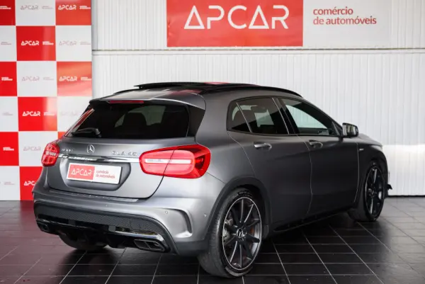 Mercedes-Benz GLA 45 AMG 4-Matic 3