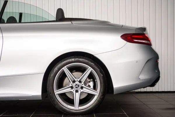 Mercedes-Benz C 250 d Cabrio Aut. 10