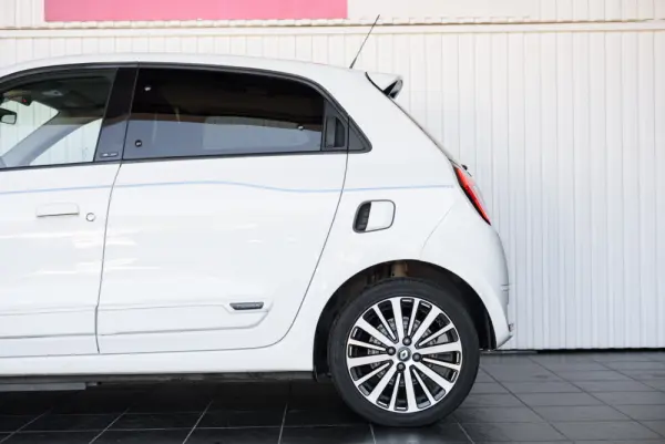 Renault Twingo E-Tech Techno 80 Urban Range 10