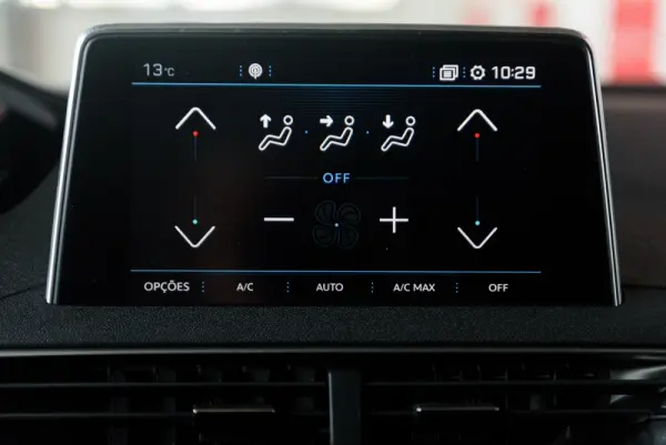 Peugeot 3008 1.5 BlueHDi GT EAT8 60