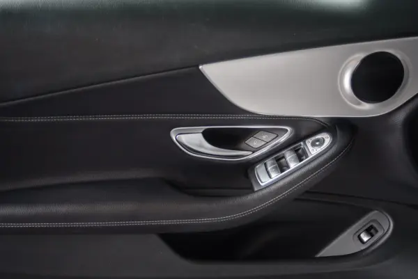 Mercedes-Benz C 250 d Cabrio Aut. 37