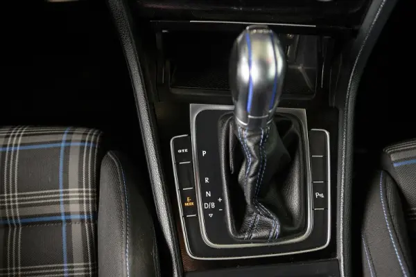 Volkswagen Golf 1.4 GTE Plug-in-Hybrid DSG 52