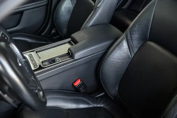 Jaguar XF 2.0 D R-Sport Aut. 33