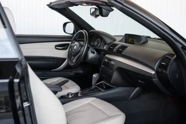 BMW 120 d Cabrio Auto 44