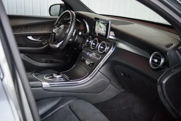 Mercedes-Benz GLC 250 d Coupé AMG Line 4-Matic 54