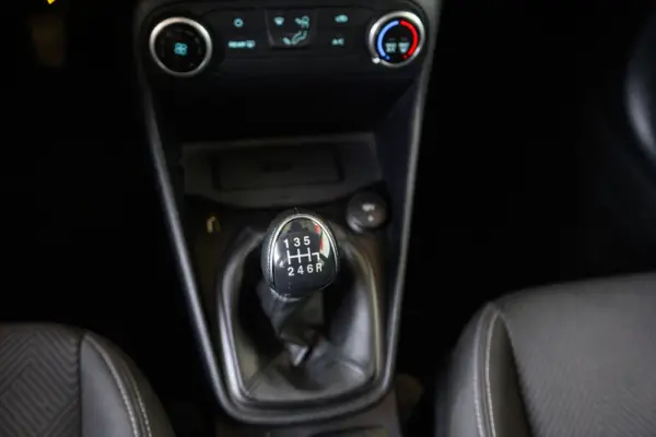 Ford Fiesta 1.0 EcoBoost Trend Connected 43