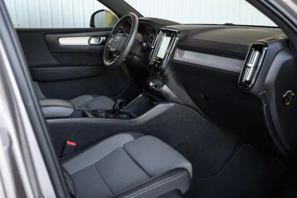 Volvo XC 40 1.5 T4 PHEV Core 47