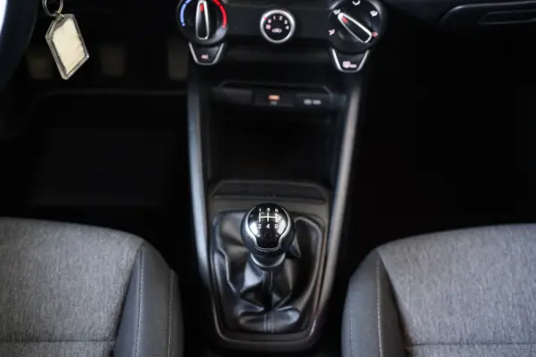 Kia Stonic 1.2 MPi Vibe 46