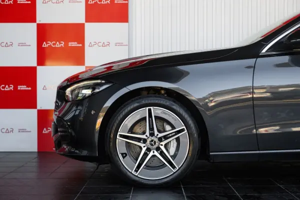 Mercedes-Benz C 300 e AMG Line 20