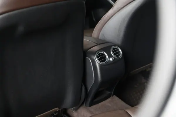 Mercedes-Benz GLC 250 d AMG Line 4-Matic 32