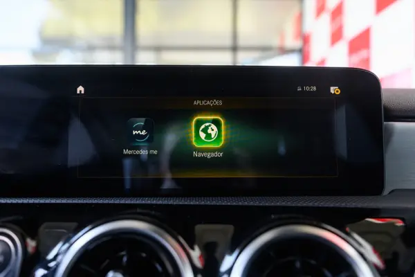 Mercedes-Benz A 180 Limousine d AMG Line Aut. 51