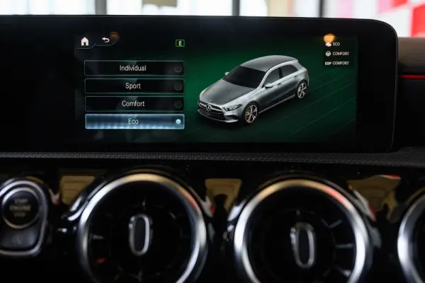 Mercedes-Benz A 180 d AMG Line Aut. 54