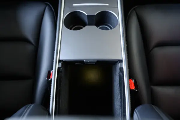 Tesla Model Y Long Range Dual Motor AWD 44