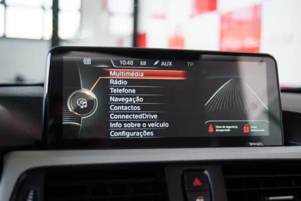 BMW 430 i Pack Desportivo M Auto 38