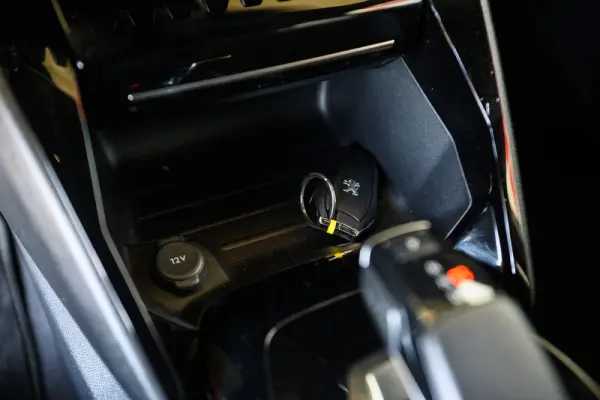 Peugeot e-2008 50 kWh GT Pack 41