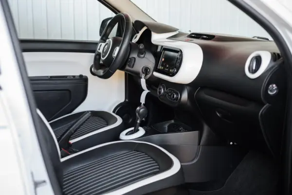 Renault Twingo E-Tech Techno 80 Urban Range 41
