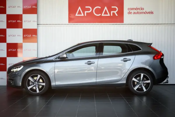 Volvo V40 1.5 T3 Sport Edition R Geartronic 6