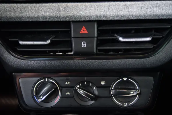Skoda Kamiq 1.0 TSI Ambition DSG 33