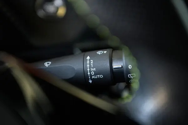 Peugeot e-2008 50 kWh GT Pack 37