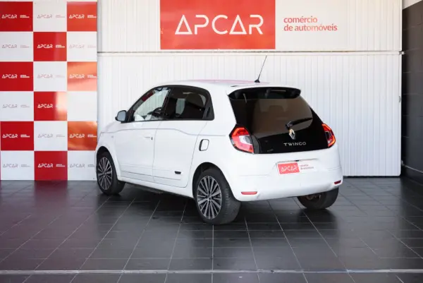 Renault Twingo E-Tech Techno 80 Urban Range 7