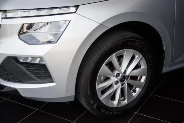Skoda Kamiq 1.0 TSI Ambition DSG 17