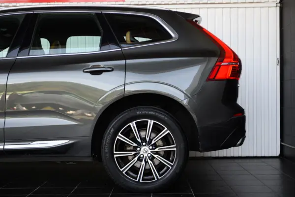 Volvo XC 60 2.0 D4 Inscription AWD Geartronic 17