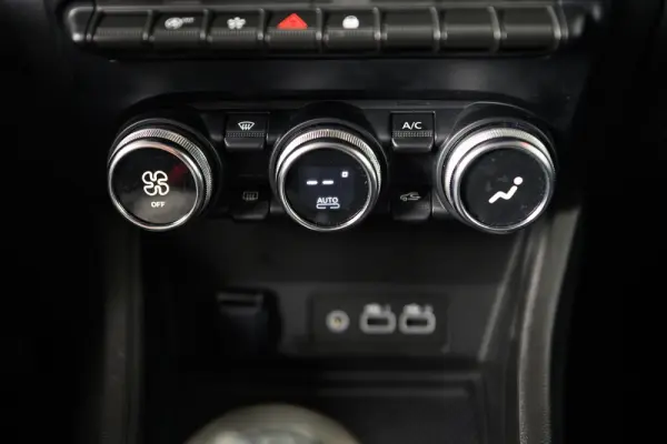 Renault Captur 1.0 TCe Techno 46