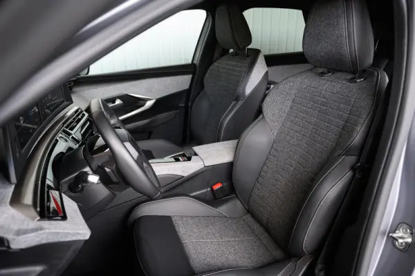 Peugeot 3008 1.2 Hybrid Allure e-DCS6 46