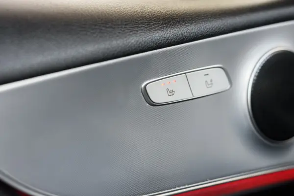 Mercedes-Benz E 220 d 9G-TRONIC Avantgarde 62