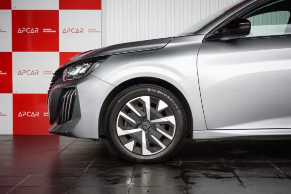 Peugeot 208 1.2 PureTech Active 14