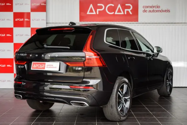 Volvo XC 60 2.0 T8 PHEV R-Design AWD 12