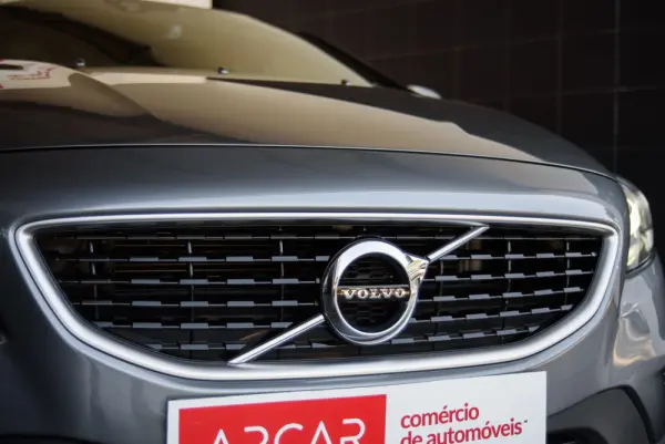 Volvo V40 1.5 T3 Sport Edition R Geartronic 19