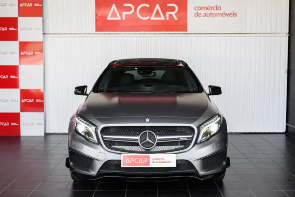 Mercedes-Benz GLA 45 AMG 4-Matic 23
