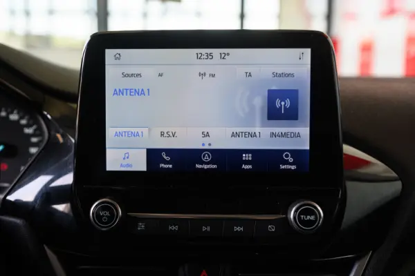 Ford Fiesta 1.0 EcoBoost Trend Connected 39