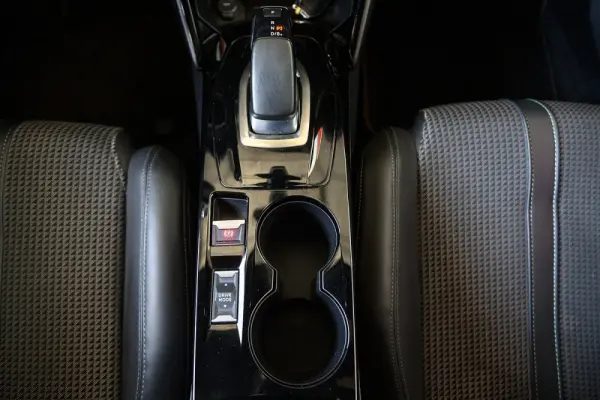 Peugeot e-2008 50 kWh GT Pack 57