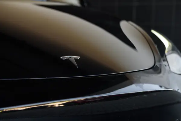 Tesla Model Y Long Range Dual Motor AWD 20