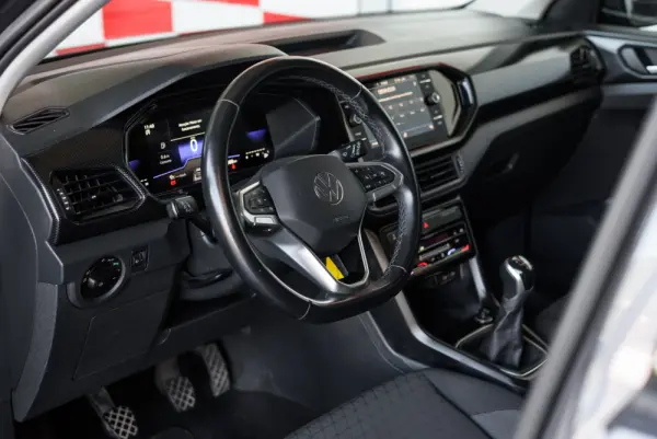 Volkswagen T-Cross 1.0 TSI Life 19