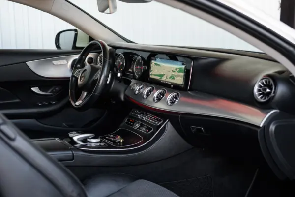 Mercedes-Benz E 220 d 9G-TRONIC Avantgarde 60