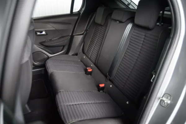 Peugeot 208 1.2 PureTech Active 28