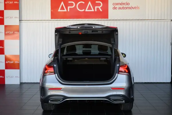 Mercedes-Benz A 180 Limousine d AMG Line Aut. 22