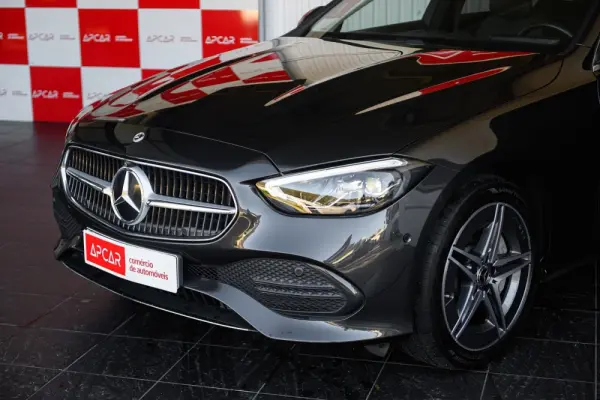 Mercedes-Benz C 300 e AMG Line 10