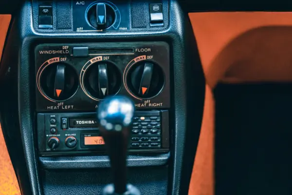 Mercedes-Benz 240 D US-Spec 41